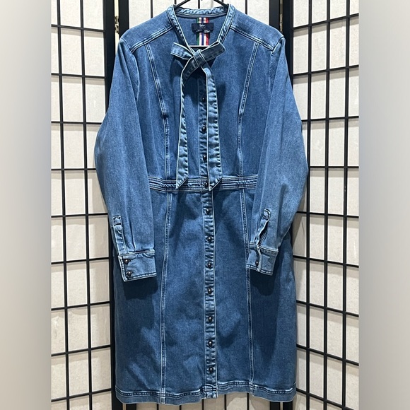 Boden RINSED Denim BUTTON DOWN DRESS with BOW TIE NECKLINE SIZE 16/18L - Picture 3 of 9